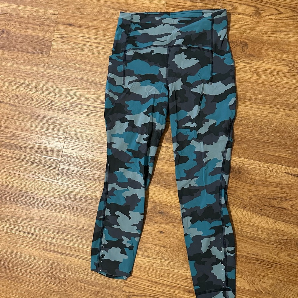Lululemon camo leggings